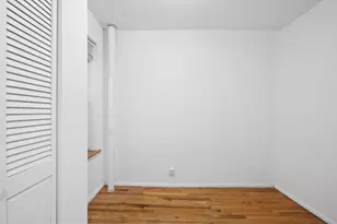 320 E 49th St, New York City, NY 10022 - Photo 9