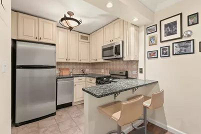 370 E 76th Street #B207, New York City, NY 10021 - Photo 5