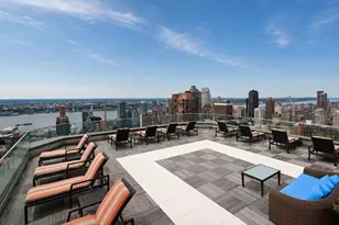 322 W 57th St, New York City, NY 10019 - Photo 13