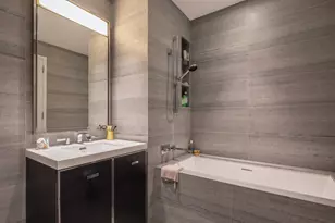 252 South St, New York, NY 10002 - Photo 5