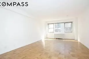 321 E 48th St, New York City, NY 10017 - Photo 3