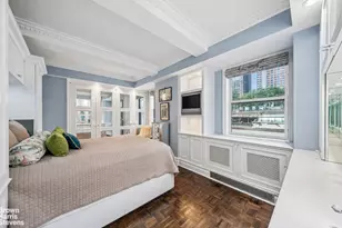 235 E 49th St, New York City, NY 10017 - Photo 5