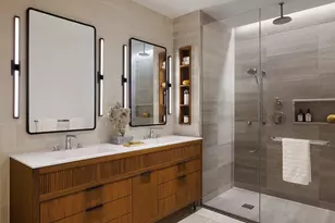 428 W 19th St, New York City, NY 10011 - Photo 5