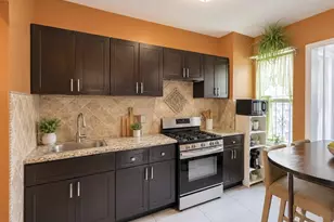 300 Milford St, New York City, NY 11208 - Photo 7