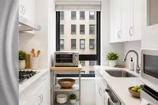 415 E 54th St, New York City, NY 10022 - Photo 3