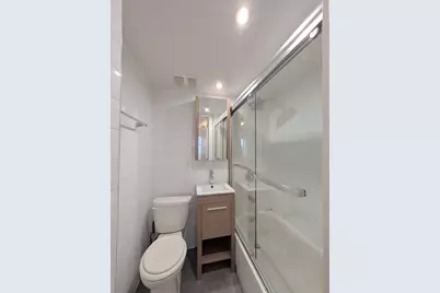 310 W 22nd Street #1a, New York, NY 10011 - Photo 5
