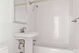 333 E 46th St, New York City, NY 10017 - Photo 11
