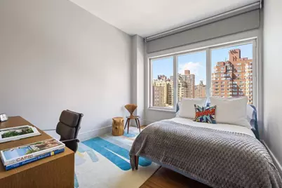 255 E 74th Street #10A, New York, NY 10021 - Photo 9