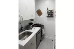 212 E 83rd St, New York, NY 10028 - Photo 5