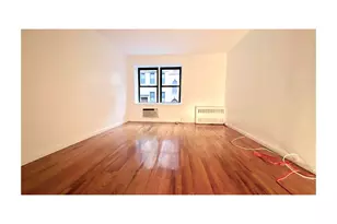 212 E 83rd St, New York, NY 10028 - Photo 3