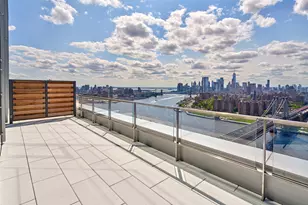 8 S 4th St, New York City, NY 11249 - Photo 15