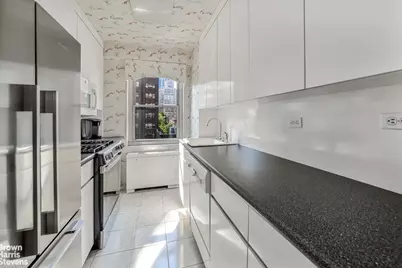 75 E End Avenue #9H, New York City, NY 10028 - Photo 3