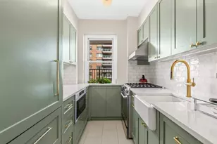 710 Park Ave, New York City, NY 10021 - Photo 3