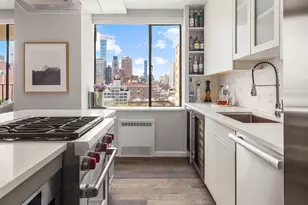 333 E 69th St, New York City, NY 10021 - Photo 5