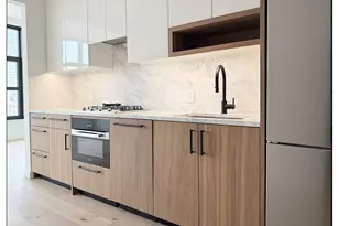 29 Huron St, New York City, NY 11222 - Photo 3