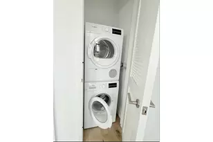 29 Huron St, New York City, NY 11222 - Photo 5