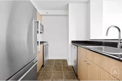 561 10th Avenue #19G, New York City, NY 10036 - Photo 5