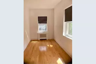 258 E 78th Street #3D, New York, NY 10075 - Photo 3