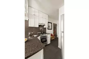 333 W 21st St, New York City, NY 10011 - Photo 3