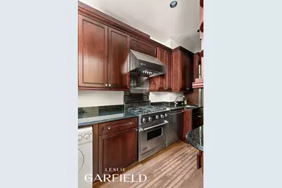 113 E 81st Street, New York City, NY 10028 - Photo 17