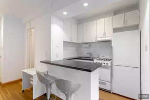 345 E 54th St, New York City, NY 10022 - Photo 3