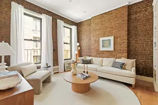 313 E 56th St, New York, NY 10022 - Photo 1