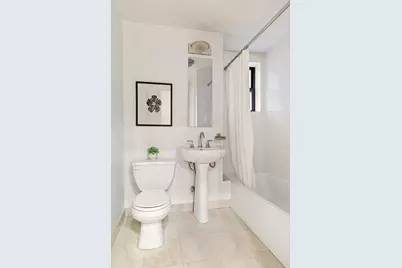 313 E 56th Street #2C, New York City, NY 10022 - Photo 7