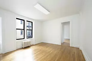 319 W 18th St, New York City, NY 10011 - Photo 3