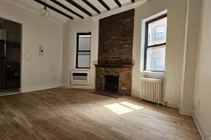 46 W 65th St, New York City, NY 10023 - Photo 3