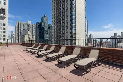 241 E 76th Street #9I, New York City, NY 10021 - Photo 9