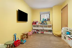 269 W 87th St, New York City, NY 10024 - Photo 17