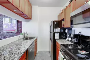 350 W 14th St, New York City, NY 10014 - Photo 11