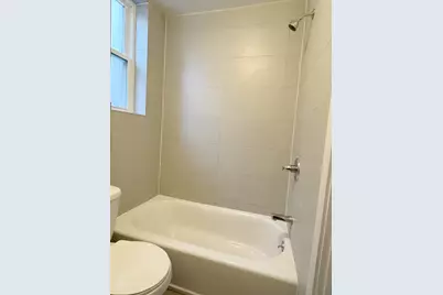530 Driggs Avenue #2L, Brooklyn, NY 11211 - Photo 7