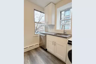 530 Driggs Avenue #2L, Brooklyn, NY 11211 - Photo 3