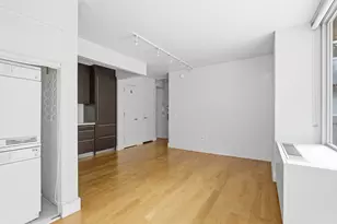 464 W 44th St, New York, NY 10036 - Photo 7