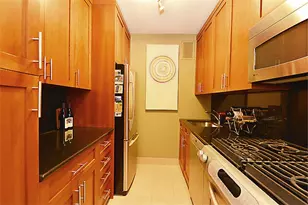 250 E 87th St, New York City, NY 10128 - Photo 21