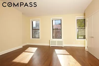 442 W 44th Street, New York, NY 10036 - Photo 5