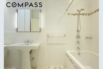 442 W 44th Street, New York, NY 10036 - Photo 7