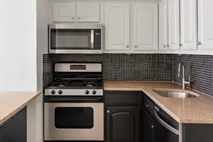 340 E 93rd St, New York, NY 10128 - Photo 3