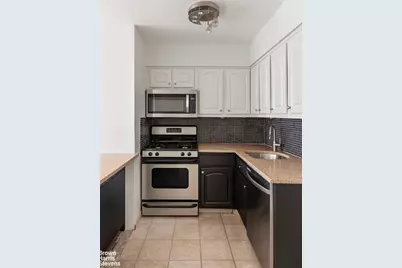 340 E 93rd Street #22J, New York, NY 10128 - Photo 3