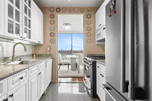 111 W 67th St, New York City, NY 10023 - Photo 9
