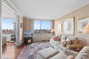 111 W 67th St, New York City, NY 10023 - Photo 11