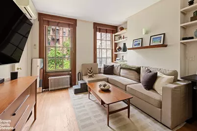 239 W 13th Street, New York City, NY 10011 - Photo 19