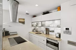 146 W 57th St, New York, NY 10019 - Photo 7