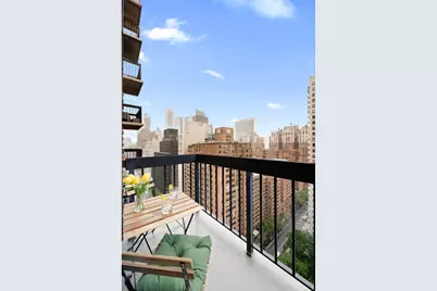 250 E 40th Street #22F, New York City, NY 10016 - Photo 3