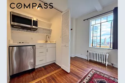 25 Tudor City Place #923, New York City, NY 10017 - Photo 3