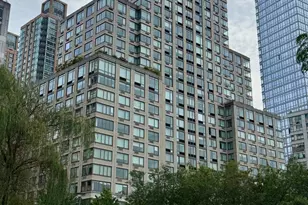 100 Riverside Blvd, New York, NY 10069 - Photo 13