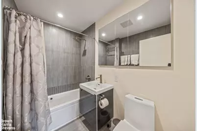 5-49 Borden Avenue #2B, New York City, NY 11101 - Photo 37
