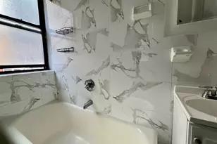 155 E 52nd St, New York, NY 10022 - Photo 3