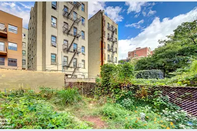 323 E 116th Street, New York, NY 10029 - Photo 11